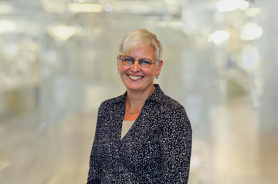 Portretfoto Jeanne van Loon