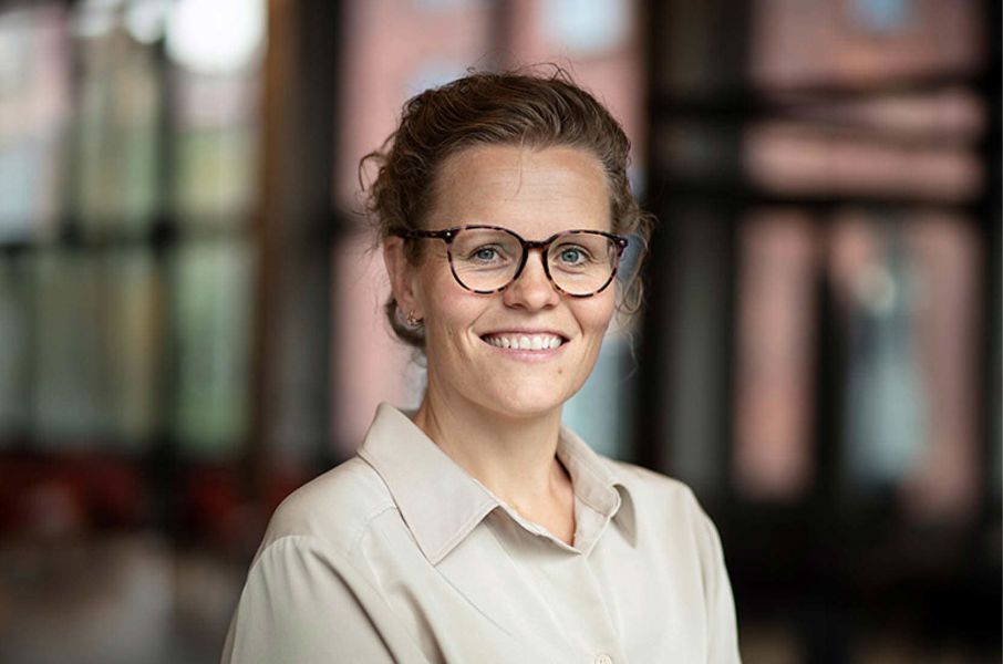 Portretfoto dr. Anne Fleur Kortekaas